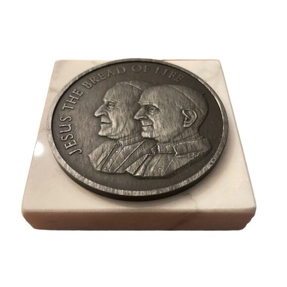 41st International Eucharistic Congress 1976 Philadelphia Medallion on Marble 3. - Picture 6 of 11